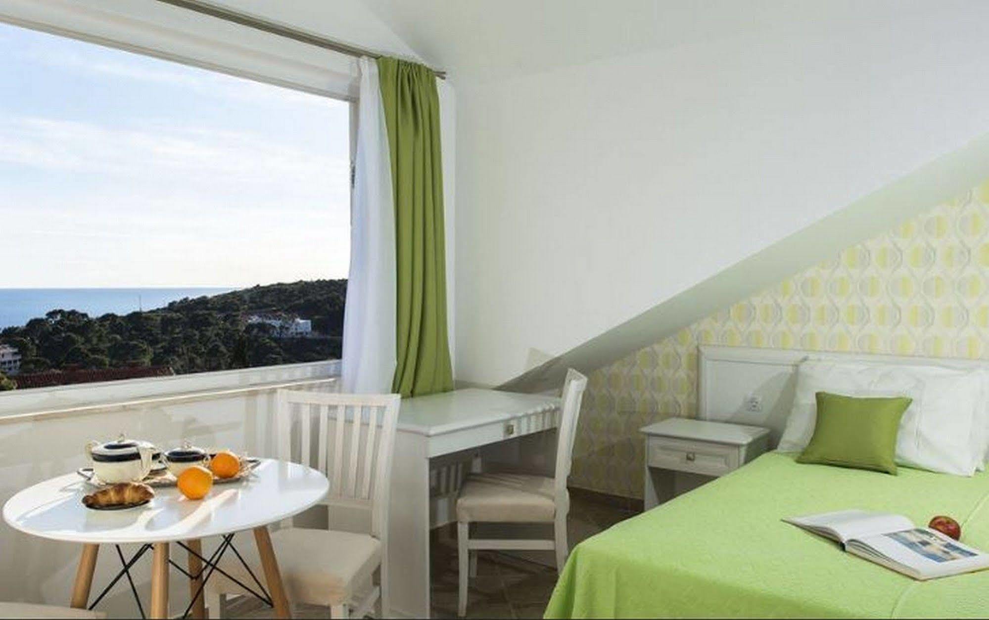 Apartments Milka & Miho ดูบรอฟนิก ภายนอก รูปภาพ